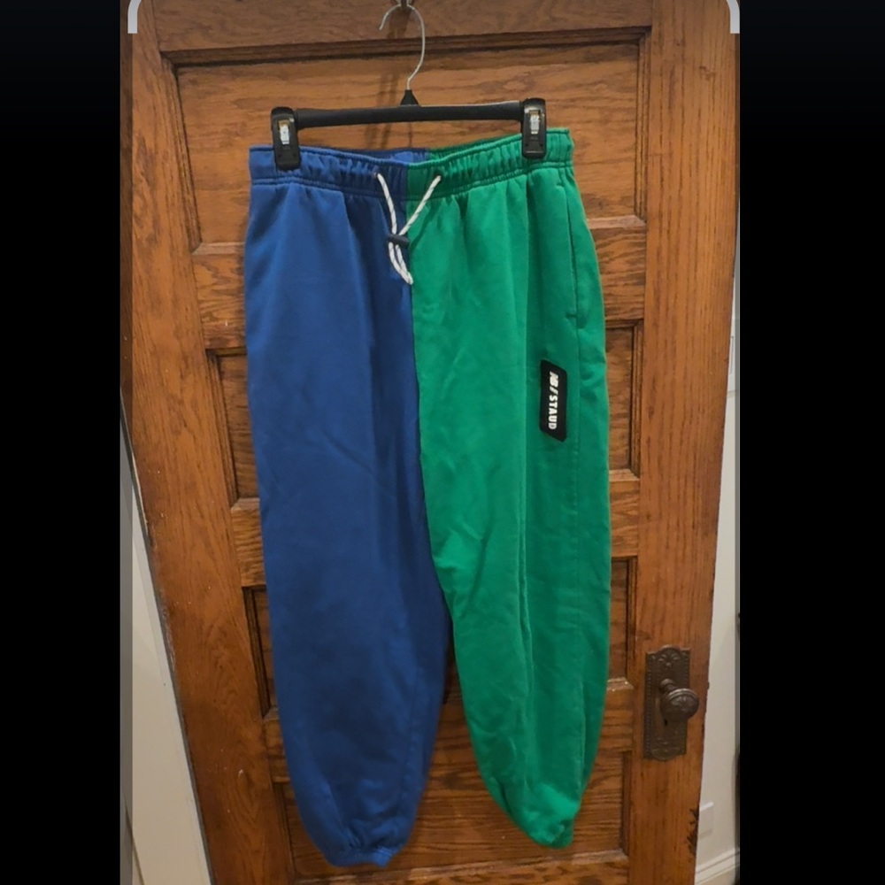 NEW BALANCE X STAUD 
Staud Colorblock Sweatpants